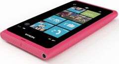 Nokia Lumia 800 - obrázek mobilního telefonu