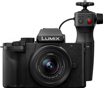 Panasonic Lumix DC-G100