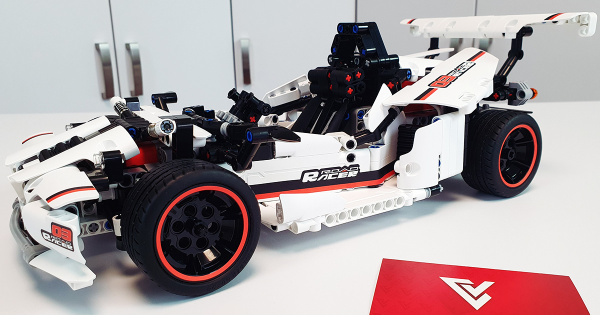 Mobilem ovládaná stavebnice formule - Xiaomi MiTu Racing Car