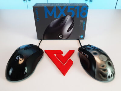 Porovnání nové myši Logitech G MX518 2019 (vlevo) se starou Logitech MX518 2005 (vpravo)